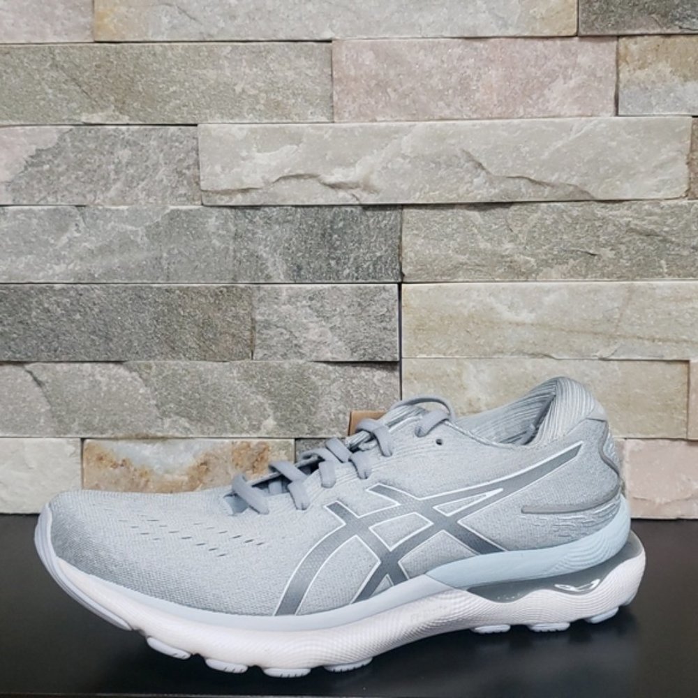 🛍️ ASICS Women's Gel-Nimbus 24 Running Wide Shoes - Picture 3 of 5